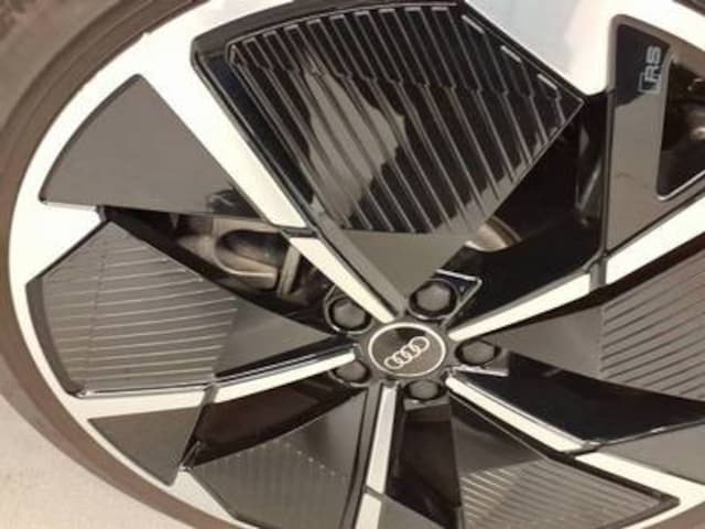 Audi Q4 e-tron Quattro