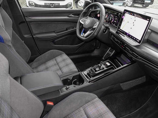 Volkswagen Golf 1.5 eTSI DSG eHybrid