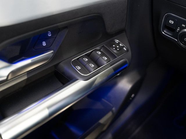 Mercedes-Benz GLA 200 GLA 200 d