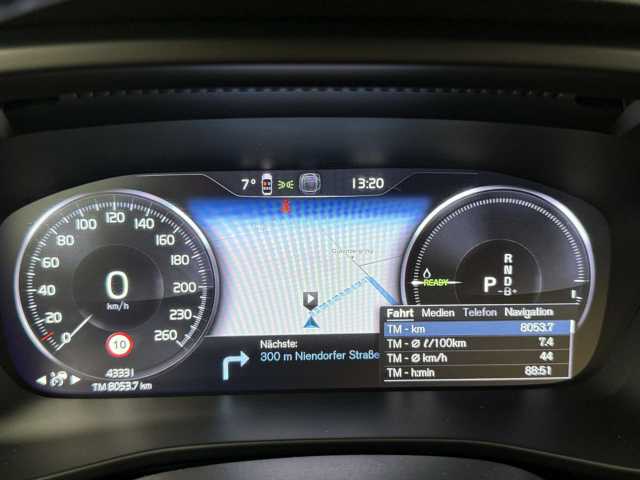 Volvo XC40 Dark Plus Recharge T5