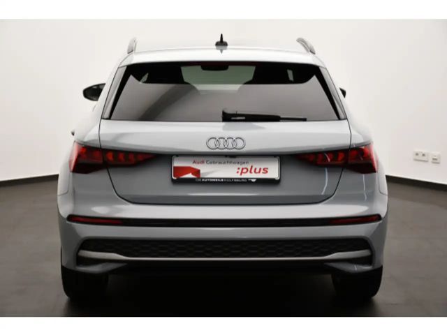 Audi A3 30 TFSI Business Sedan