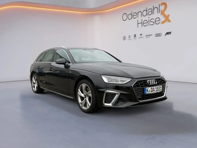 Audi A4 35 TDI Avant S-Line S-Tronic Sedan