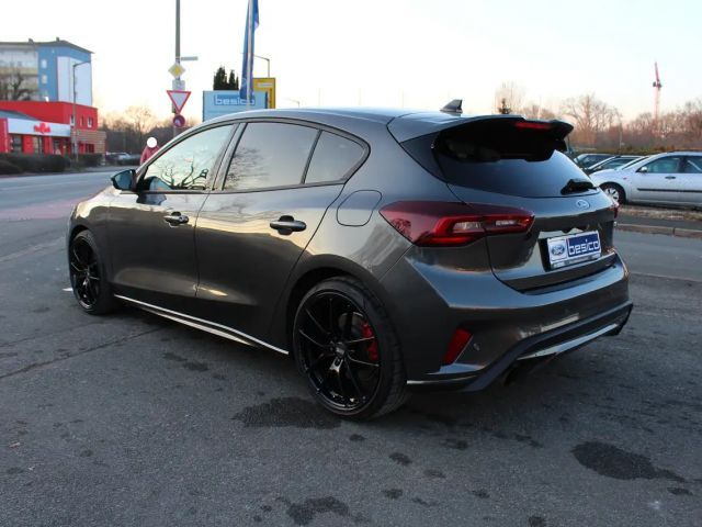 Ford Focus EcoBoost ST Line