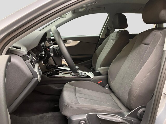 Audi A4 30 TDI Avant S-Tronic