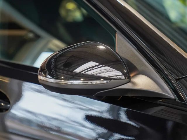 Mercedes-Benz C 300 AMG Line Sedan