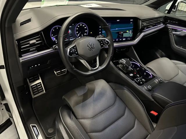 Volkswagen Touareg 4Motion R-Line