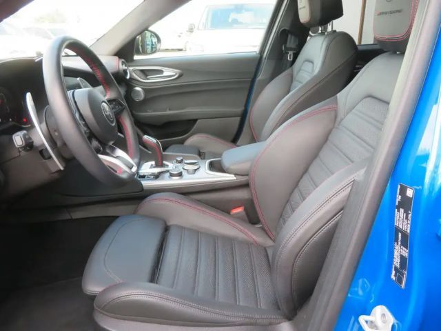 Alfa Romeo Giulia Q4