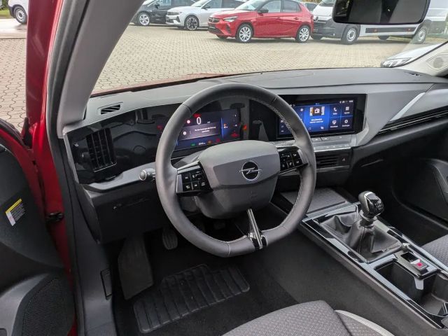 Opel Astra 1.2 Turbo Enjoy Sports Tourer Turbo