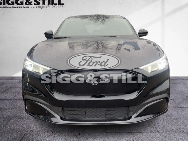 Ford Mustang Mach-E AWD Premium