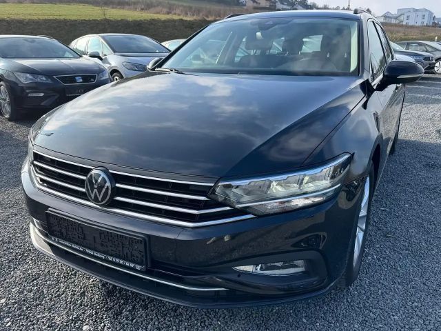Volkswagen Passat 1.5 TSI Business DSG Variant