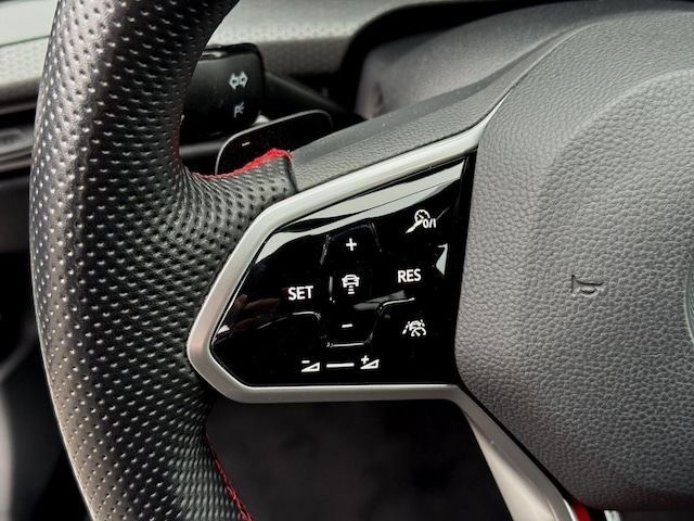 Volkswagen Golf 2.0 TSI GTI