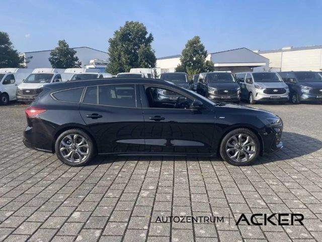 Ford Focus ST Line Wagon