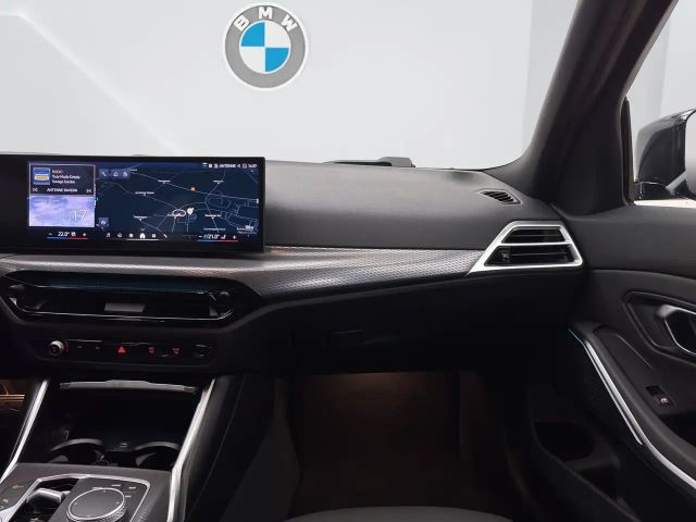 BMW 330 330e Touring