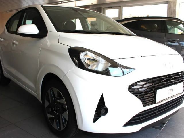 Hyundai i10 1.0 2WD Trend