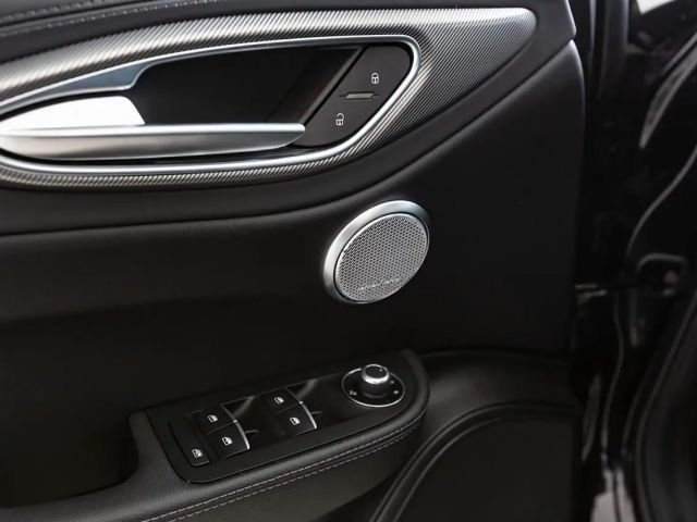 Alfa Romeo Giulia AT8 Q4 Veloce