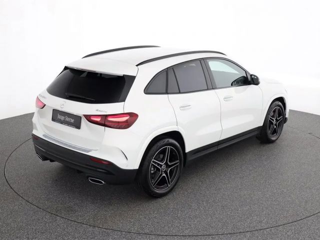 Mercedes-Benz GLA 200 4MATIC AMG Line GLA 200 d