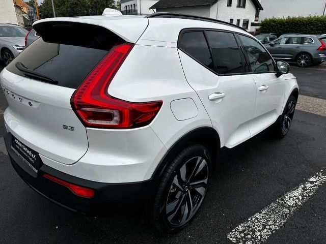 Volvo XC40 Dark Plus