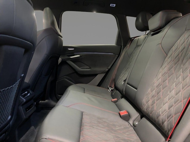 Audi Q6 e-tron Quattro