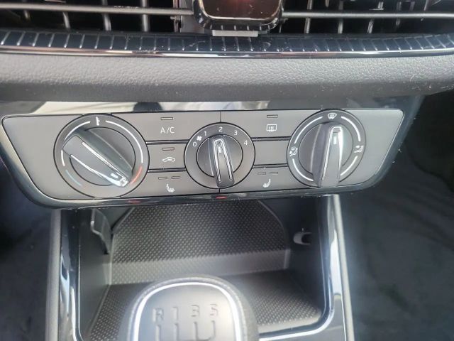 Skoda Fabia Essence LED Sitzh. 5 J Garantie