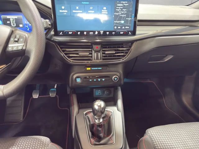 Ford Focus EcoBoost ST Line Wagon