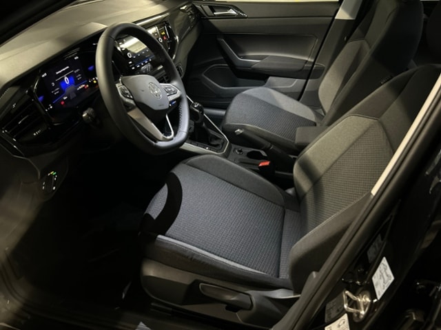 Volkswagen Taigo 1,0 TSI LED-MATRIX NAVI APPCONNECT SHZ ALU PDC KLIMA