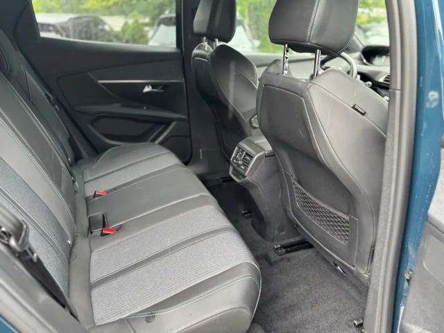 Peugeot 3008 Allure Pack EAT8 HDi