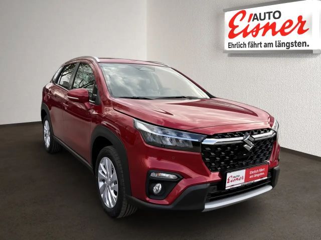 Suzuki S-Cross Hybrid