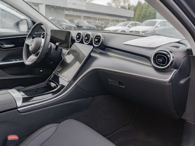 Mercedes-Benz C 180 AVANTGARDE Sedan