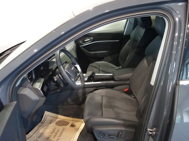 Audi Q8 e-tron 55 Business Quattro