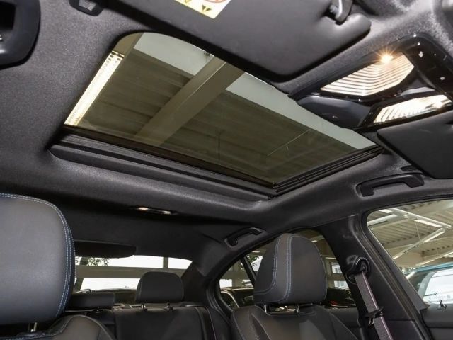 BMW 330 330i M-Sport Sedan