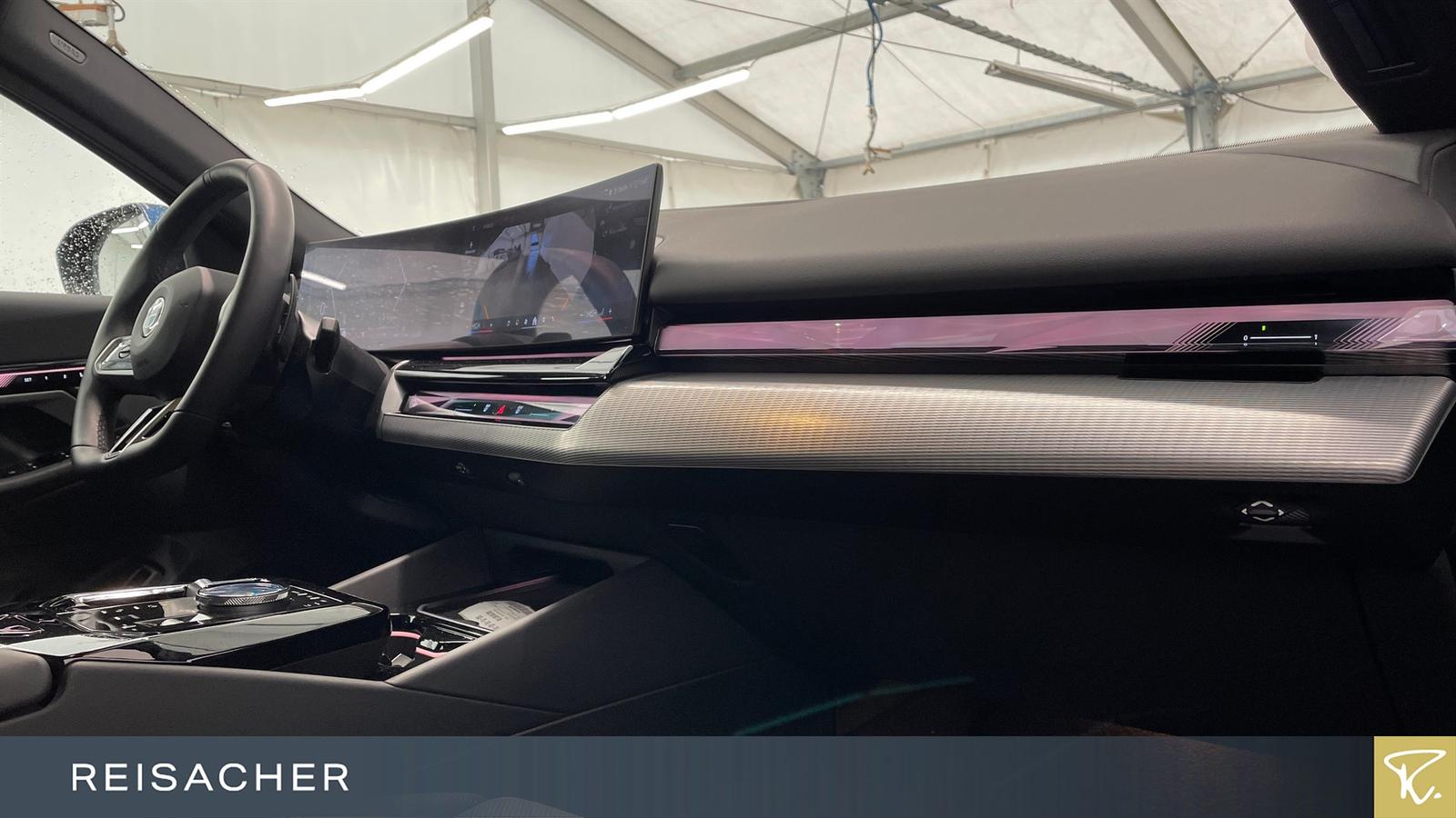 BMW 540 540d M-Sport Touring xDrive