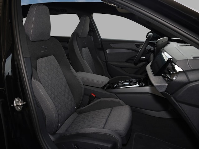 Audi A6 Avant Quattro S-Tronic