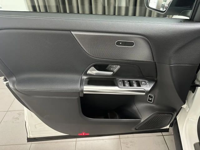 Mercedes-Benz GLA 200 Progressive