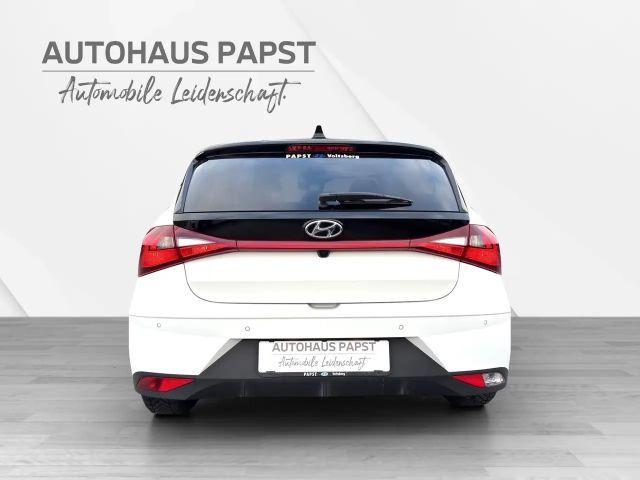 Hyundai i20 *** i-LINE PLUS *** noch ein 4 ZYLINDER MOTOR ***