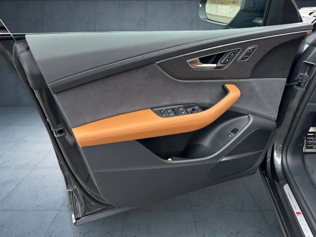 Audi RS Q8 Performance