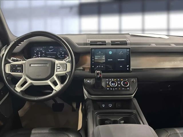 Land Rover Defender 110 D250 S