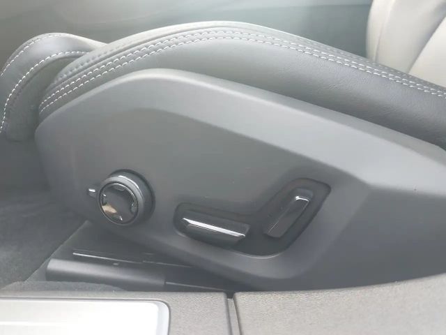 Volvo S90 AWD Recharge T8