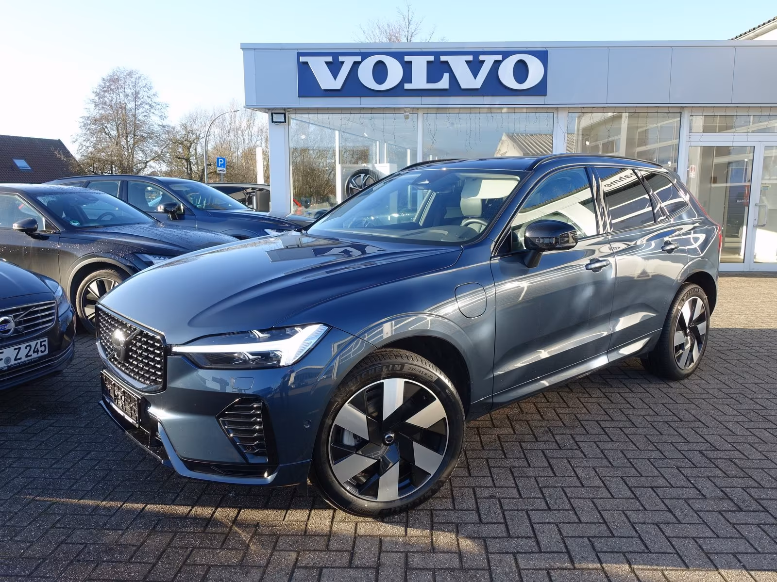 Volvo XC60 Business Dark Plus T6