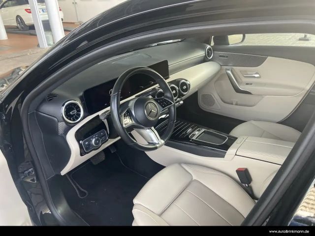 Mercedes-Benz A 180 Progressive