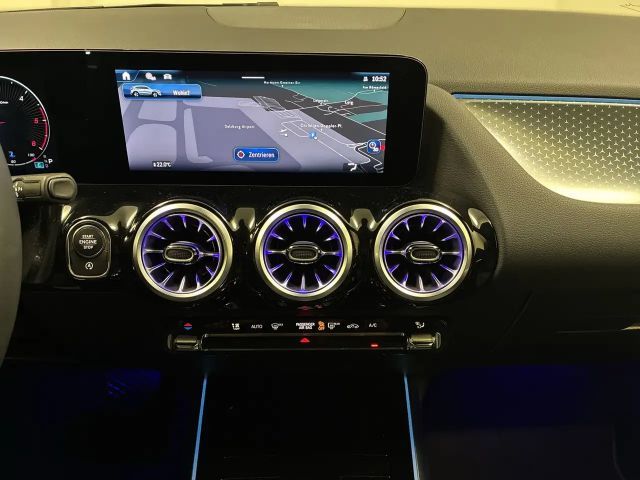 Mercedes-Benz GLA 220 4MATIC GLA 220 d