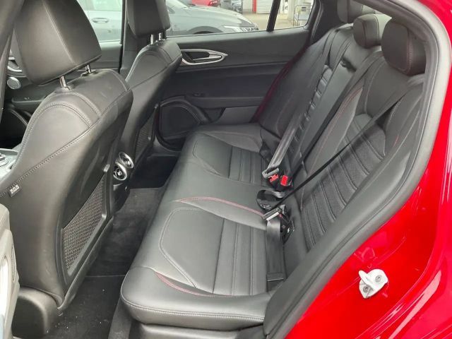 Alfa Romeo Giulia Q4