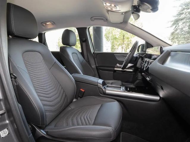 Mercedes-Benz B 180 W-Paket ParkAss. LED SpurH el.Heck LM KAM