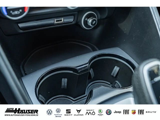 Alfa Romeo Giulia AT8 Q4 Turbo Veloce