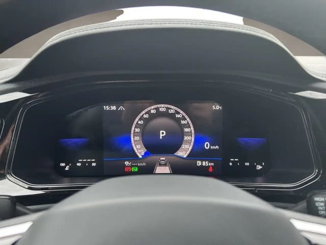 Volkswagen T-Roc 1.5 TSI DSG Plus R-Line