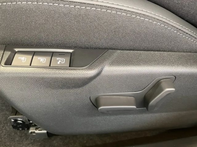 Peugeot E-208 GT-Line