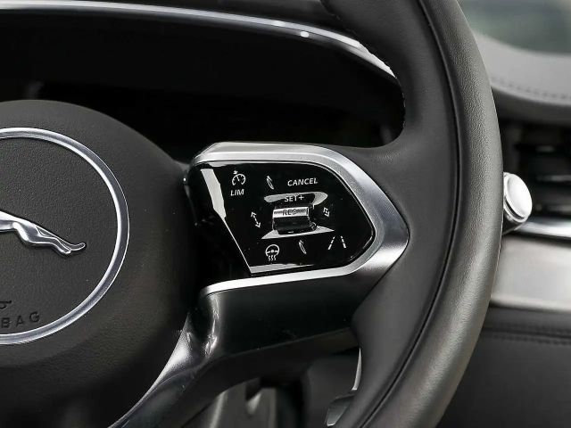 Jaguar F-Pace AWD P400e S