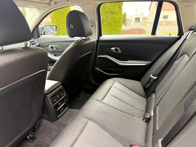 BMW 318 318i Touring