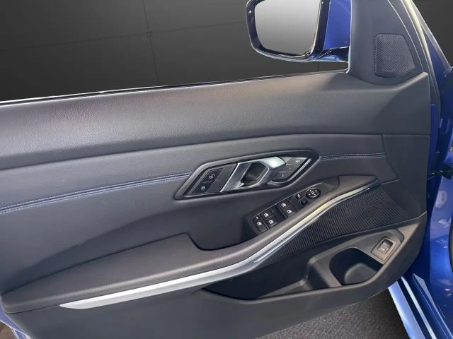 BMW 320 320i M-Sport Touring