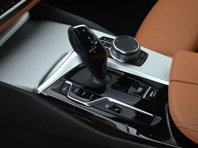 BMW 530 530e Touring