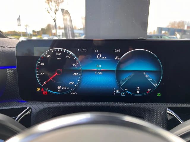 Mercedes-Benz CLA 180 Luxury Line